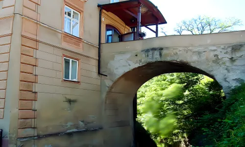 zámek Mostek