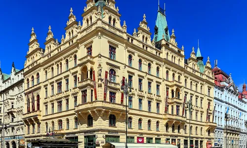 Hotel Kings Court