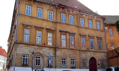 Trauttmannsdorfský palác na Hradčanech