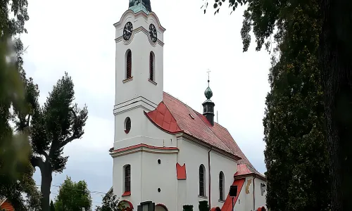 Kostel Nanebevzetí Panny Marie (Slatina)
