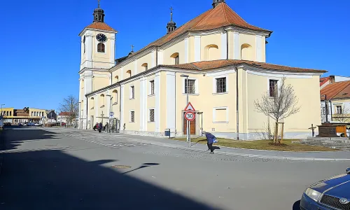 Kostel Nejsvětější Trojice (Chrást)