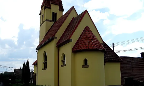 Kostel Nejsvětější Trojice (Ostroměř)