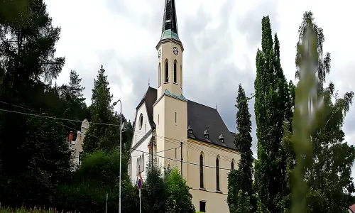 Kostel Nejsvětějšího Srdce Páně (Stříbrná)