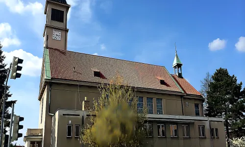 Kostel Panny Marie Královny míru