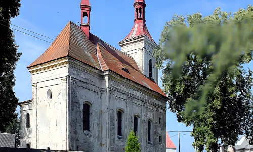 Kostel Povýšení svatého Kříže (Loukovec)