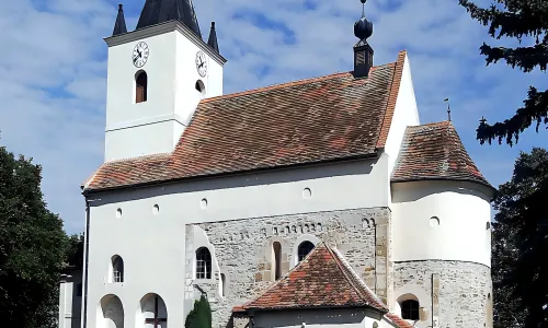 Kostel svatého Petra a Pavla (Mikulovice)