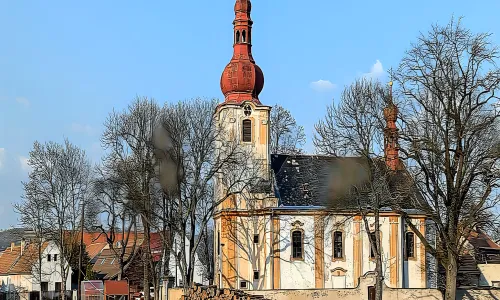 Kostel svatého Šimona a Judy (Břežany)