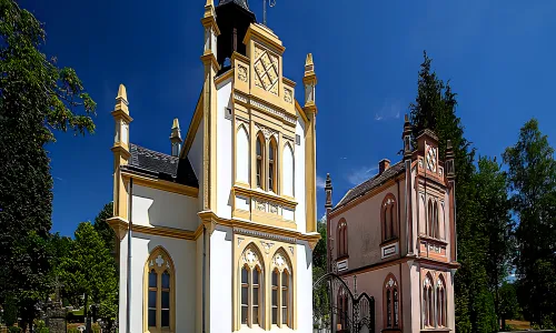 kostel Nanebevstoupení Páně v Mikulášovicích