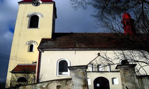 kostel Všech svatých (Lutová)