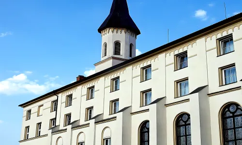 kostel svaté Rodiny v Řepích