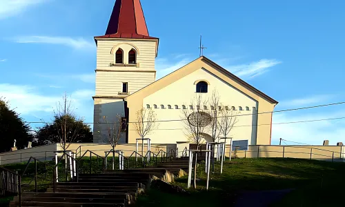 kostel svatého Petra a Pavla (Rozhovice)