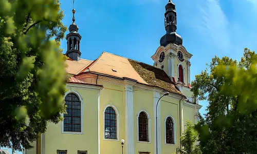 kostel svatého Víta s farou