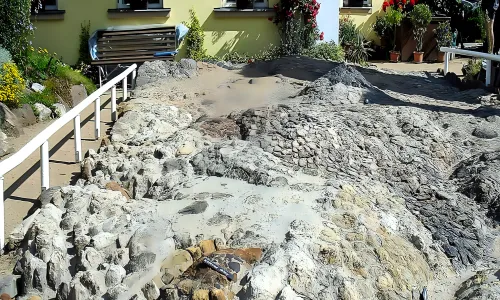 Plastická geologická mapa