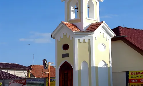 kaple se zvoničkou (Sobín)