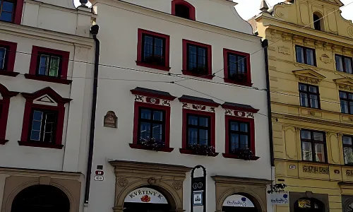 Náměstí Republiky 19