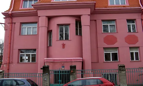 Vila Tychonova 6
