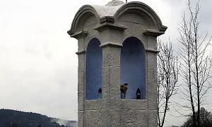 Boží muka na Fialníku