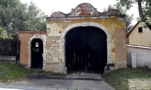 Brána s brankou usedlosti Božkov čp. 38