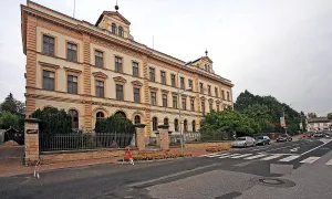 Budova Lepařova gymnázia