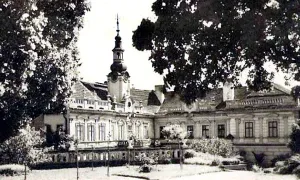 zámek Dolní Kralovice