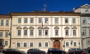 Kolowratský palác ve Sněmovní