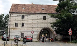 Novohradská brána