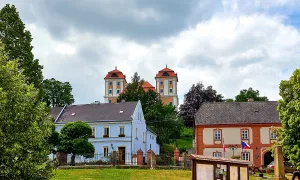 Kostel Narození svatého Jana Křtitele ve Valči