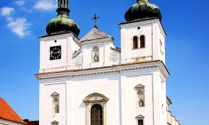 Kostel svatého Františka Xaverského a svatého Ignáce z Loyoly v Březnici