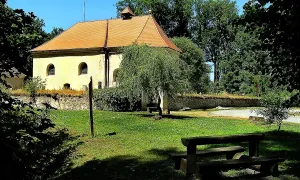 kostel svatého Archanděla Michaela (Valy)