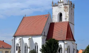 kostel svatého Mikuláše a Václava v Pouzdřanech