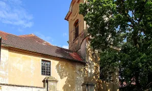 kostel svatých Petra a Pavla v Kolešovicích