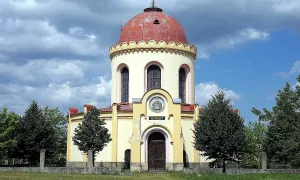pohřební kaple svaté Terezie v Nečtinách
