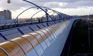 most metra Rajská zahrada-Černý Most