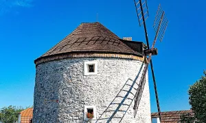 Větrný mlýn (Rudice)