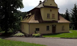 Fara (Roprachtice)