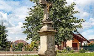 Krucifix (Hrochův Týnec)