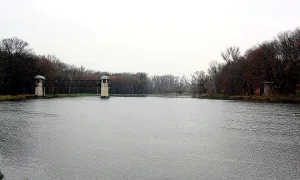 Labský jez