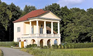 Lovecký zámeček (Lednicko-valtický areál)