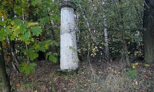 Milník (Řečany nad Labem)