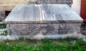Náhrobek Skrbenských