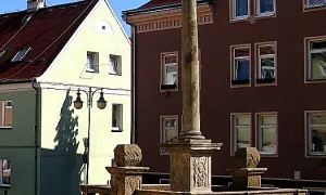 Sloup se sousoším Nejsvětější Trojice (Kynšperk nad Ohří)