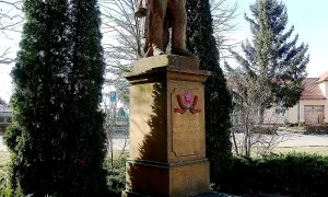 Socha rudoarmějce (Lanžhot)