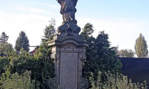Socha svatého Jana Nepomuckého (Hořiněves)