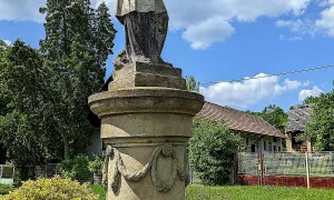 Socha svatého Jana Nepomuckého (Mcely)