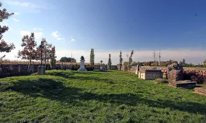Vojenský hřbitov (Chlum u Všestar)