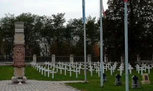Vojenský hřbitov (Milovice)