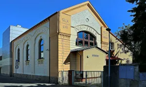 sokolovna v Uhříněvsi