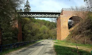 železniční viadukt u Střelic