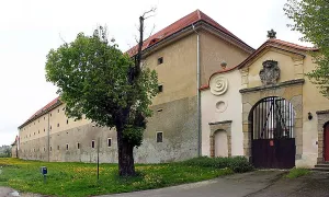 Valdštejnsko (dvůr)
