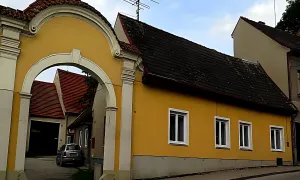 Brána usedlosti čp. 193